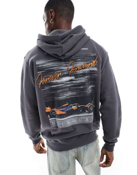 Hollister – McLaren – Kapuzenpullover in Anthrazit mit Motiv auf dem Rücken - view 1