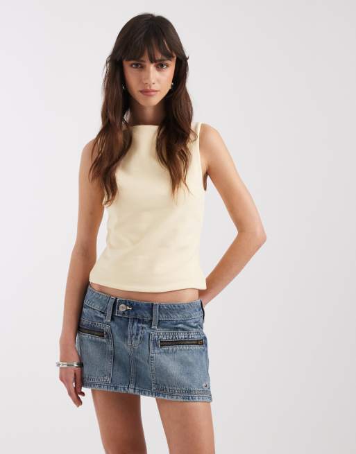 Hollister – Mellanblå, tvättad, extra kort skort i denim