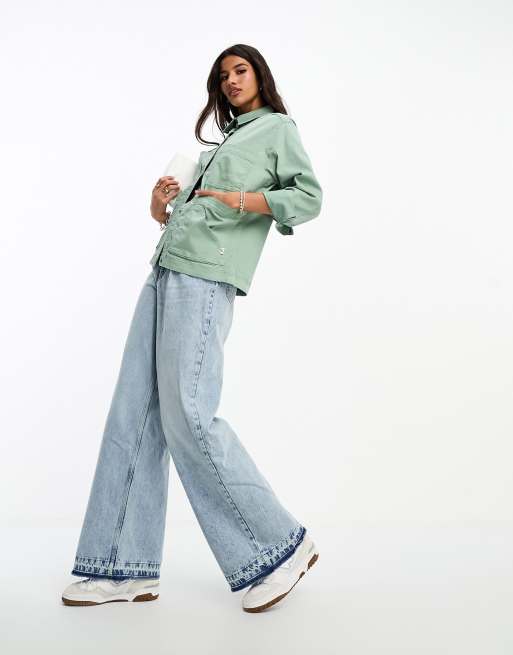 Does hollister offer 2025 military discount