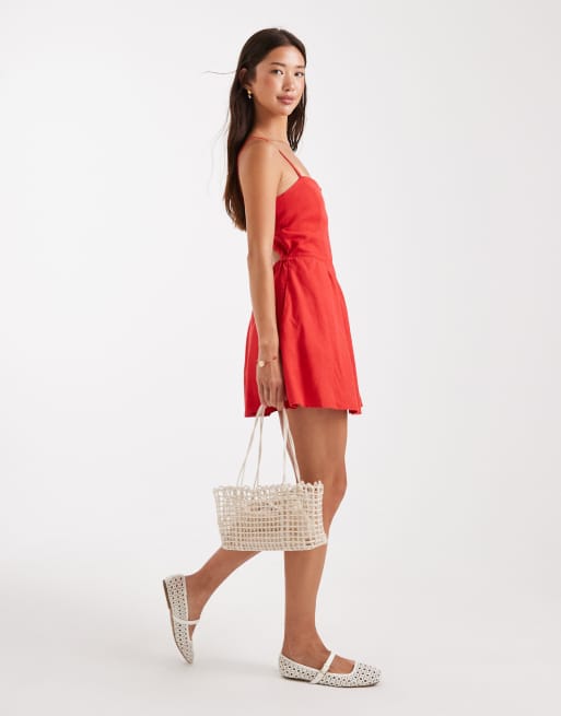 Hollister - Mini jurk met hoog linnengehalte, spaghettibandjes en lage taille in rood, 2 van 4