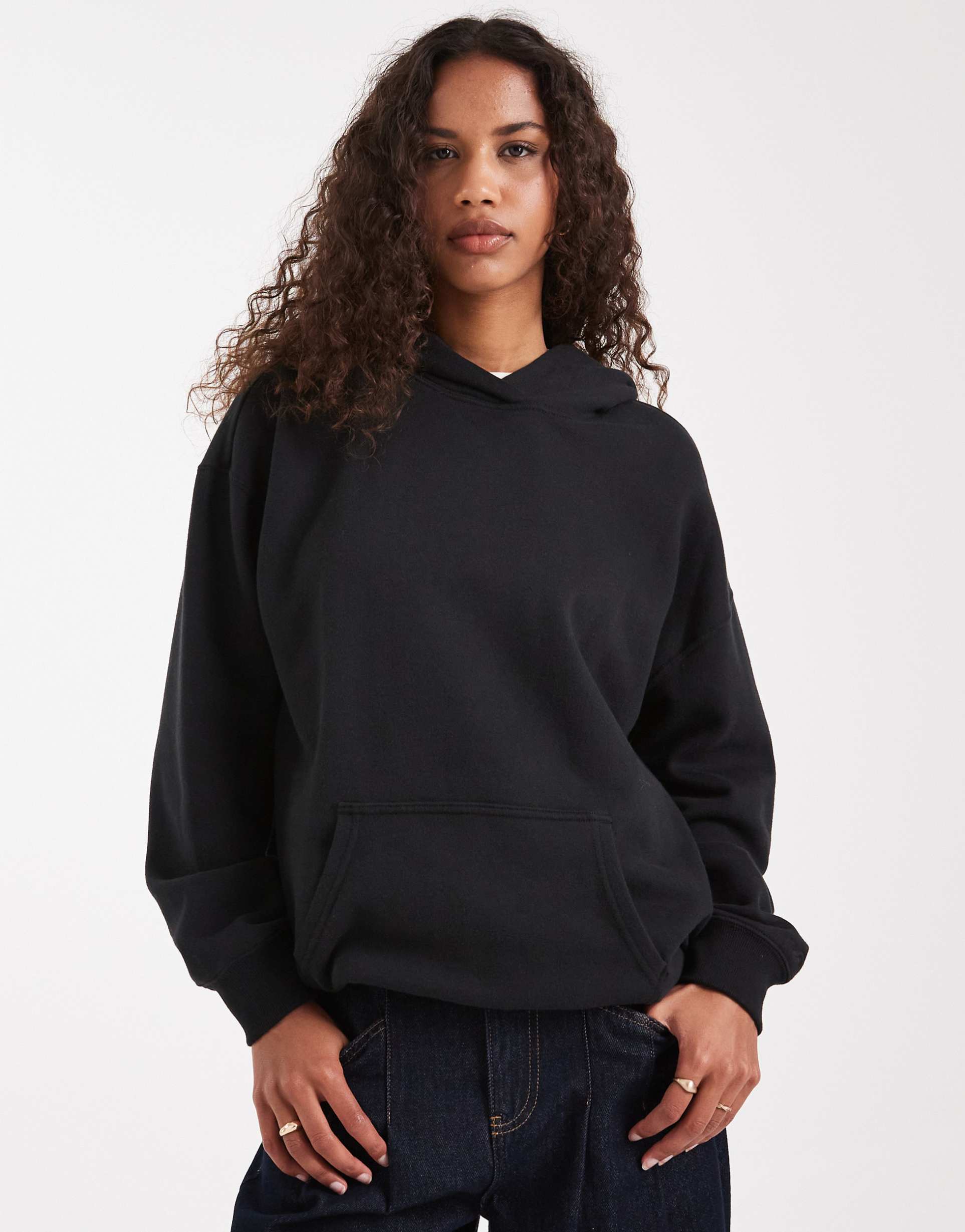 hollister mini logo boyfriend hoodie in black