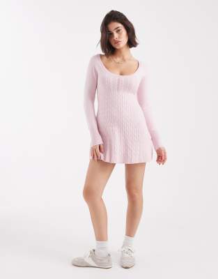 Hollister - Mini-Pulloverkleid im Babydoll-Stil in Rosa mit Knopfleiste vorne