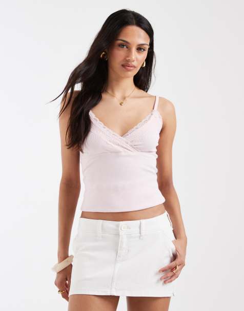 Hollister – Minirock aus Twill in Weiß mit niedrigem Bund - view 1