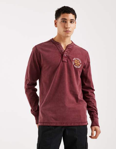 Hollister - Mørkerød henley-T-shirt med lange ærmer og grafisk print - view 1