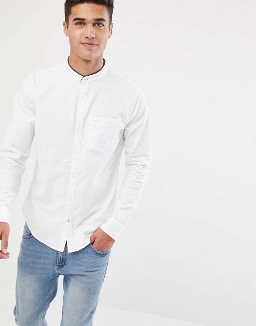 Hollister muscle fit banded collar icon logo oxford shirt in white | ASOS