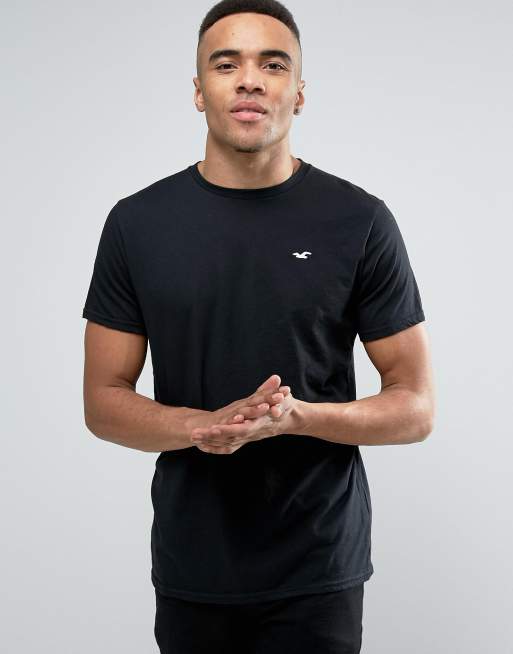 Hollister must have tee store
