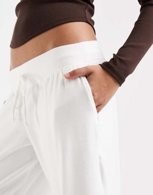 Hollister mysiga vida byxor i cream, 5 av 5