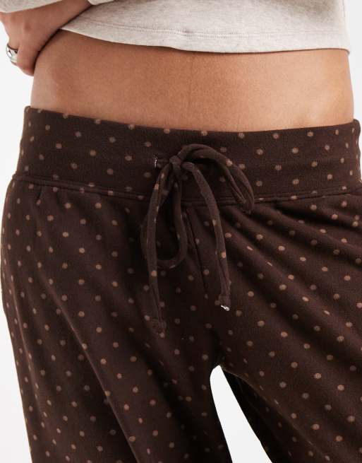 Hollister mysiga vida byxor med bruna prickar, 2 av 5