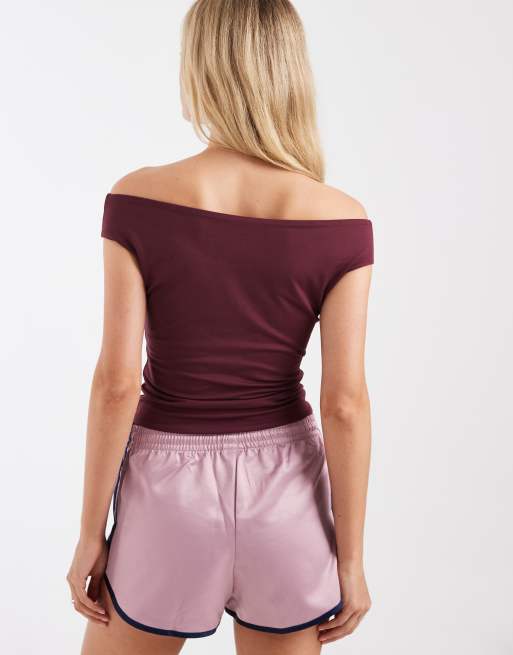 Hollister naadloze top met blote schouders in bordeauxrood, 2 van 4