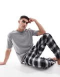[Hollister] Hollister nightwear short sleeve top & baggy pants set in grey black check S MULTI