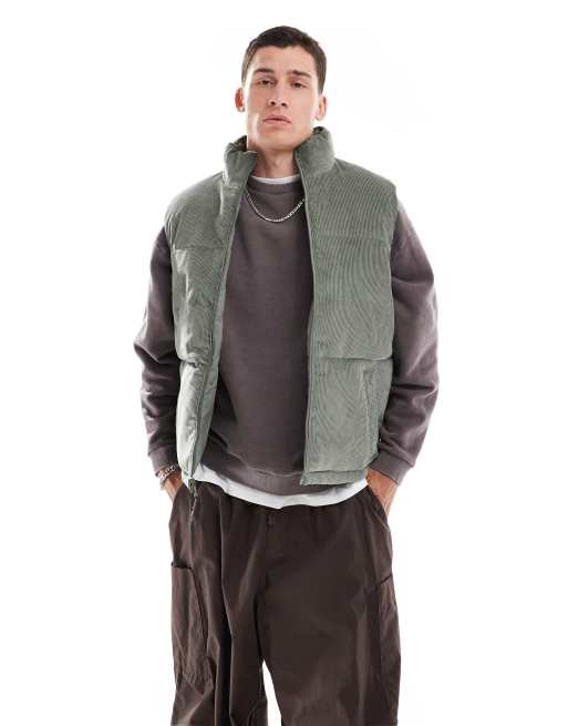 Hollister - Omkeerbare ruimvallende gewatteerde bodywarmer van nylon en corduroy in donkergroen