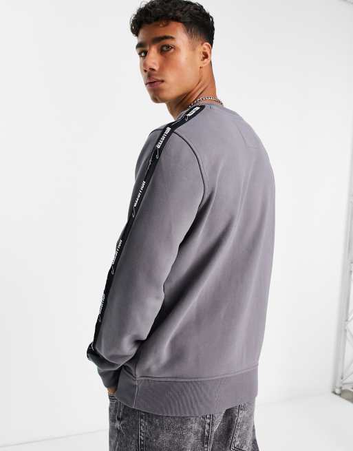 Logo tape hotsell crewneck sweatshirt hollister