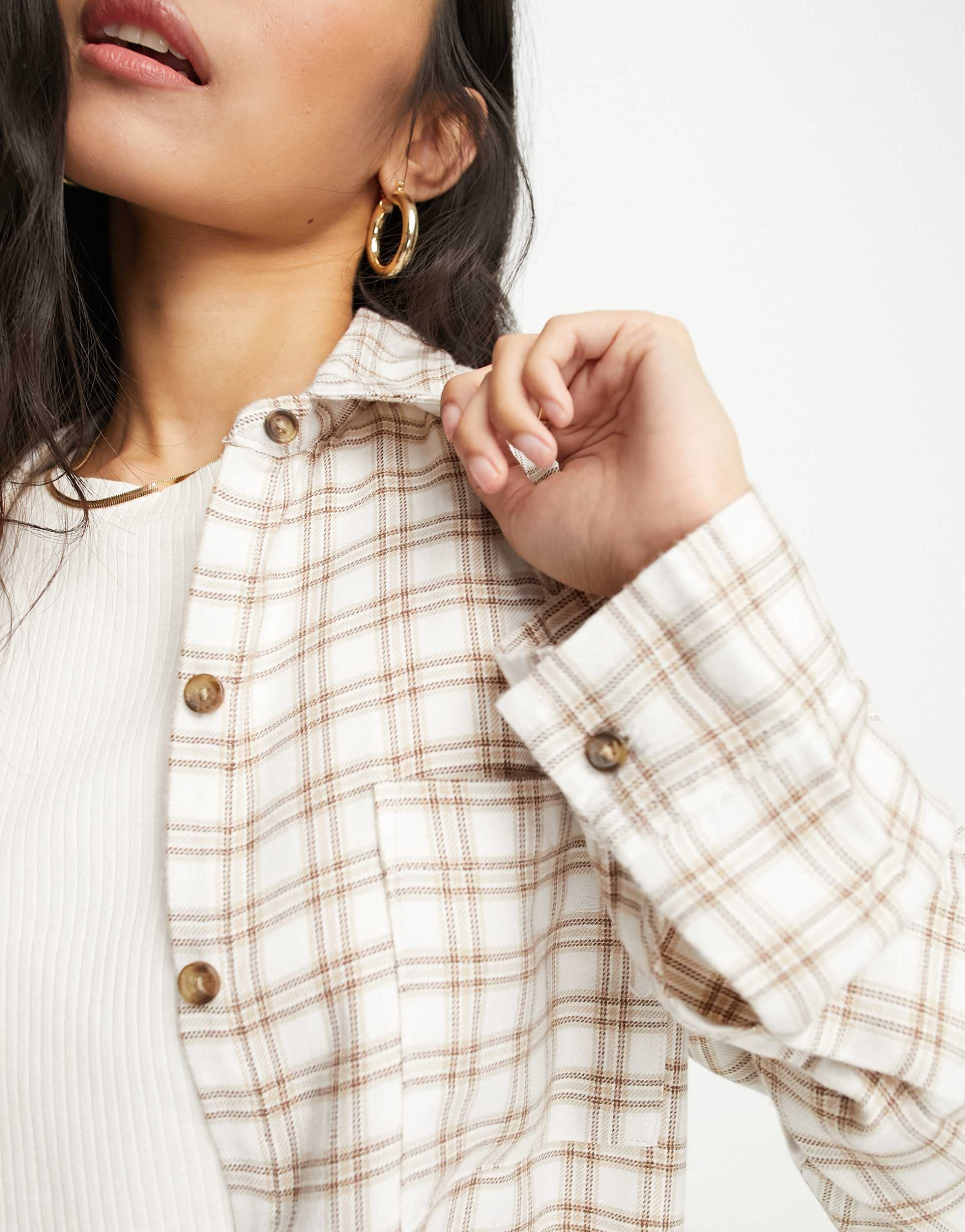 Hollister oversized plaid shirt in cream and tan view 4
