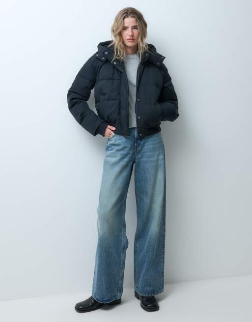 Hollister oversized puffer jacket with hood in black, 3 of 5