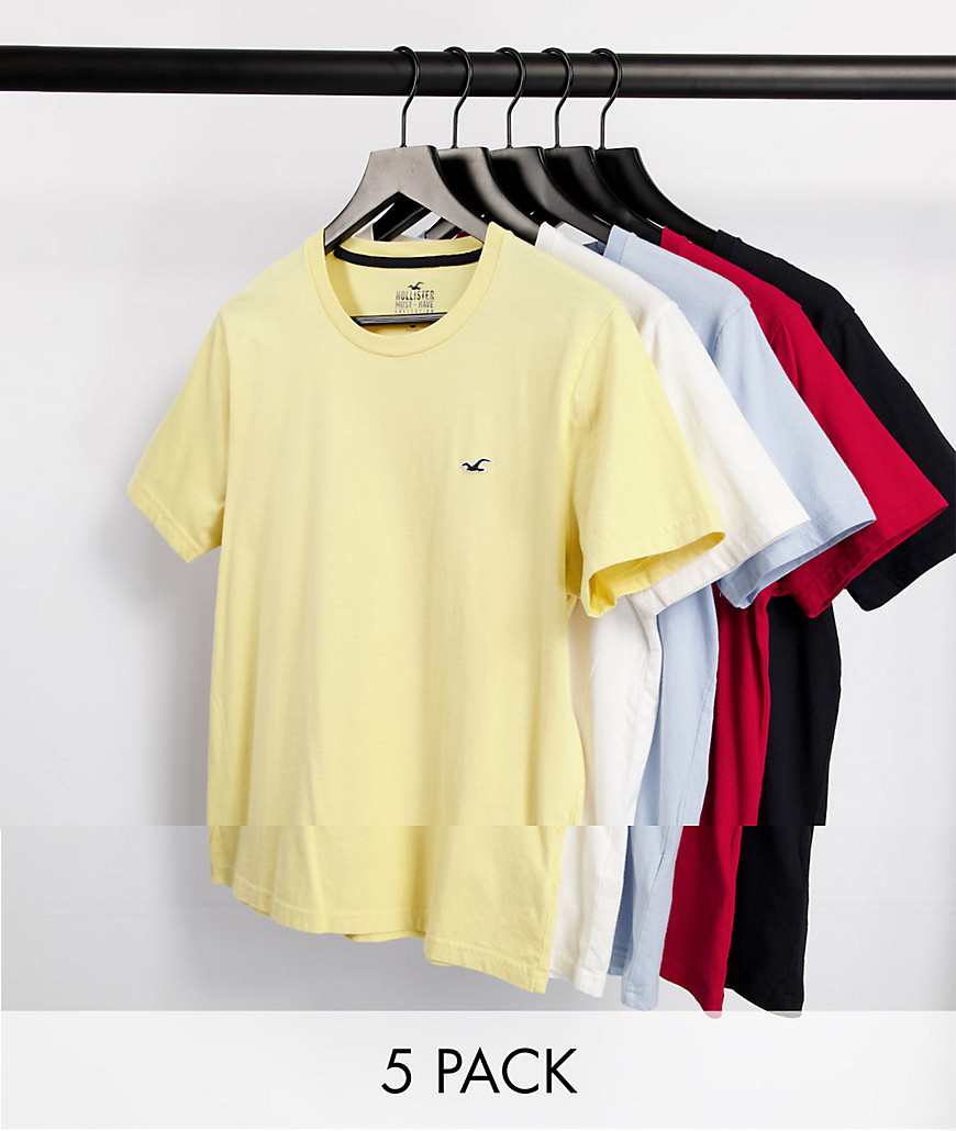 Hollister - Pakke med 5 T-shirts i hvid/blå/rød/gul/sort med ikonisk logo-Multifarvet