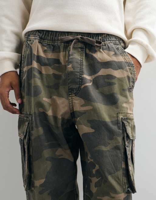 Hollister pantalon cargo coupe ample en camouflage vert foncé, 4 de 5