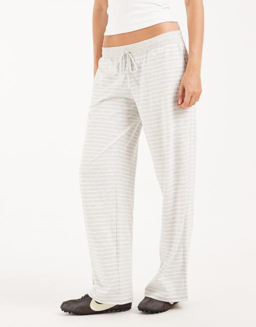 Hollister pantalon large confortable à rayures grises, 2 de 5