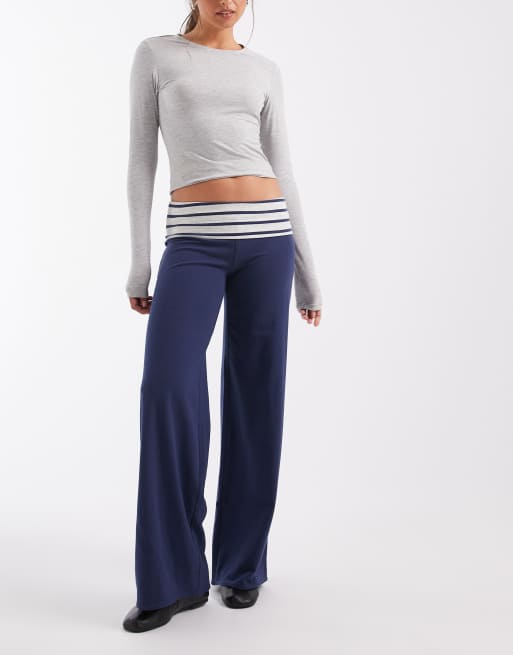 Hollister pantalon large réversible en maille à revers rayé marine, 2 de 5