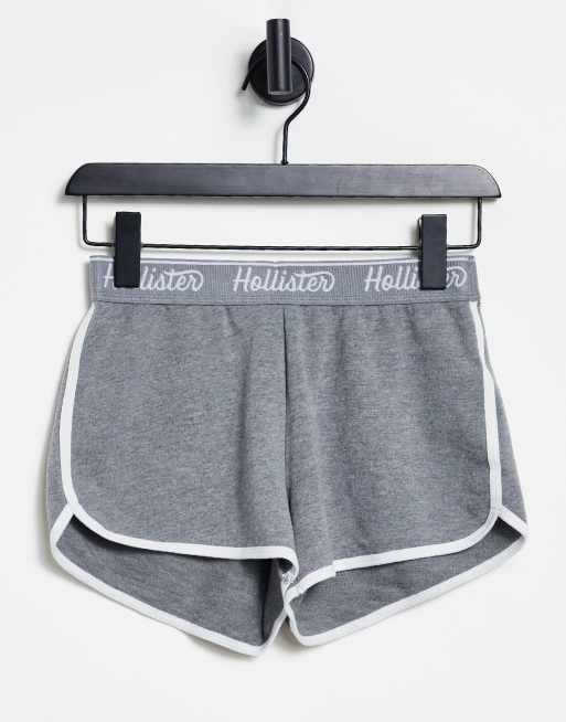 Hollister Pantaloncini stile runner grigi con fascia in vita con logo ASOS