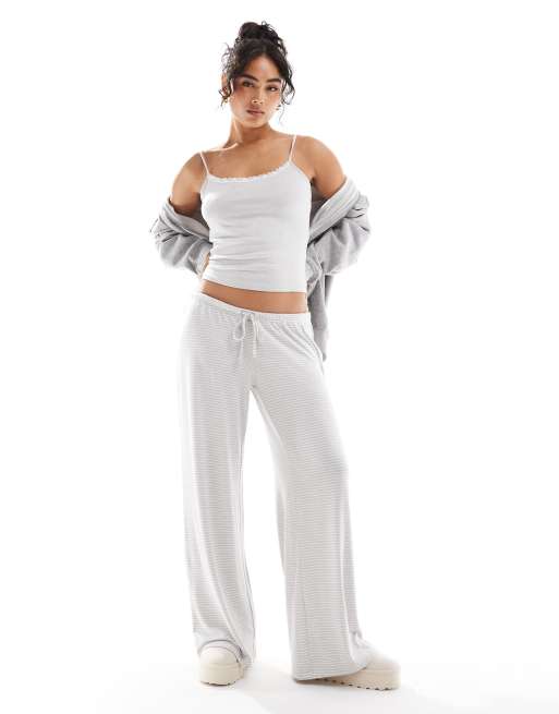 Hollister - Pigiama con canottiera e pantaloni con stampa a righe
