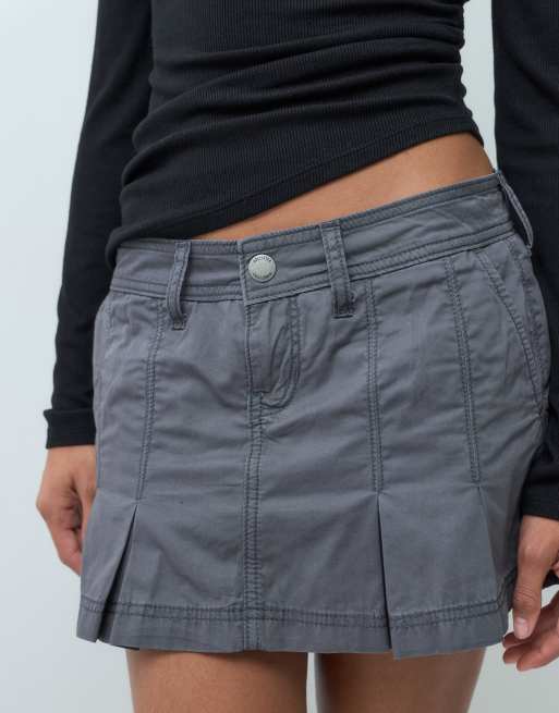 Hollister pleated micro skirt in charcoal, 2 of 5