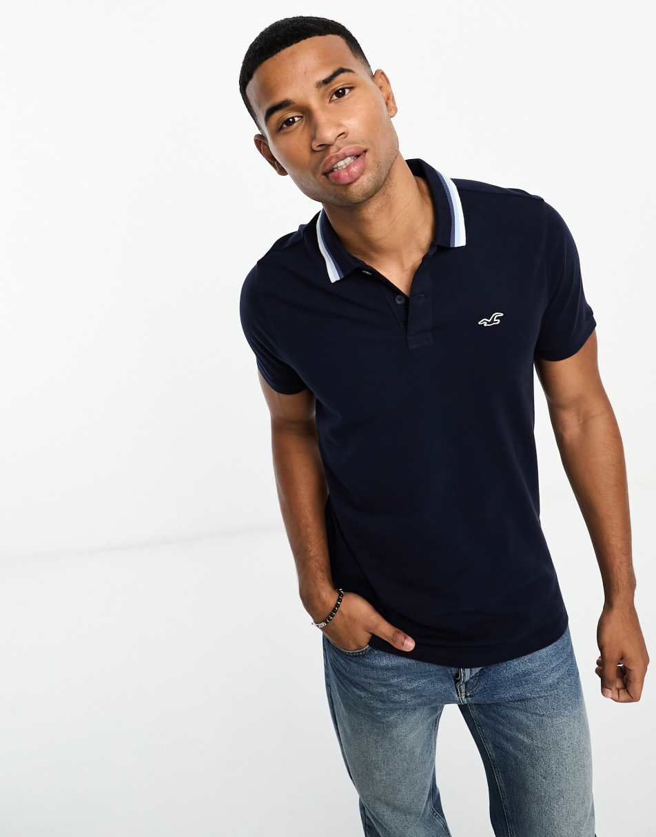 Hollister polo in navy with tipping 1