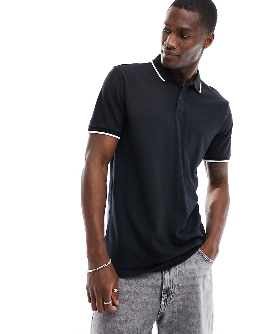 Hollister polo shirt with tipping in black