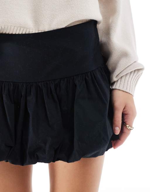 Hollister puffball mini skirt in black