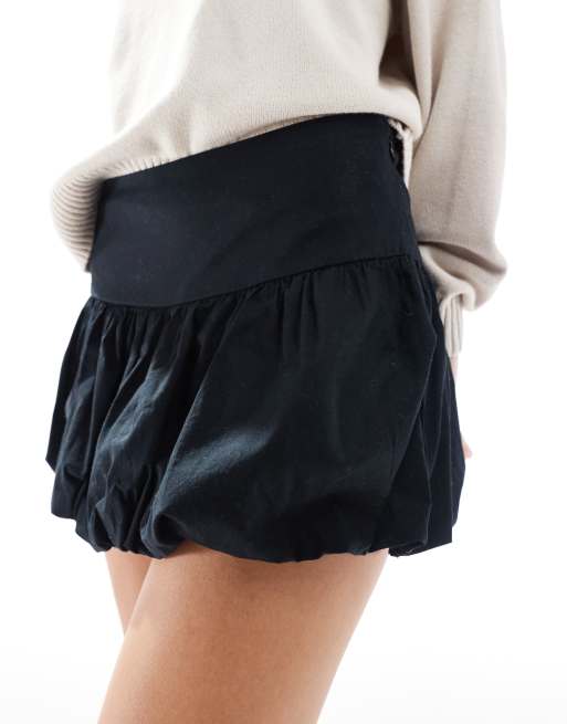 Hollister puffball mini skirt in black