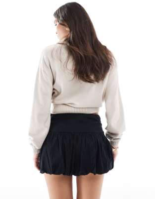 Hollister puffball mini skirt in black