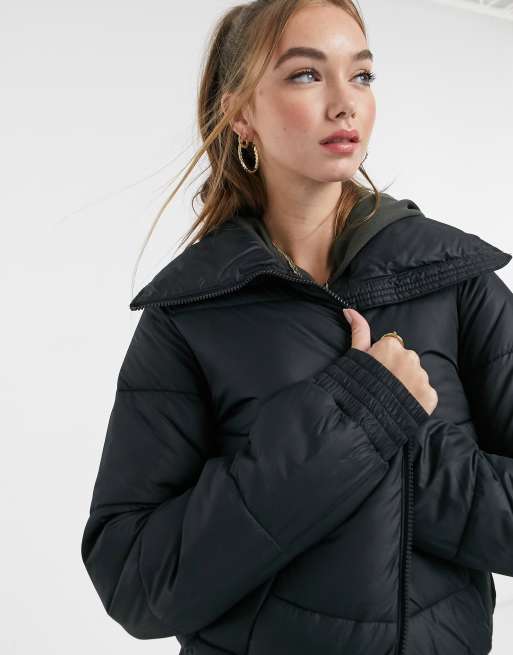 Hollister puffer jacket in black