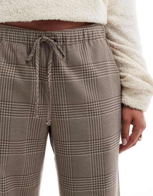 Hollister pull on relaxed pants in brown check