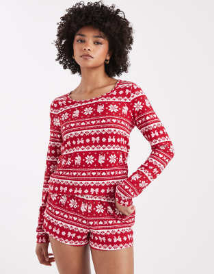 Hollister - Pyjama-Set in Rot mit Norwegermuster, bestehend aus langärmligem Oberteil und Shorts