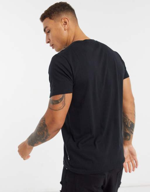 Hollister pocket tee discount