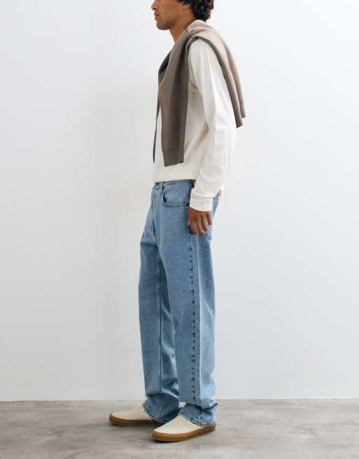 Hollister relaxed fit jeans in mid blue wash, 2 of 5
