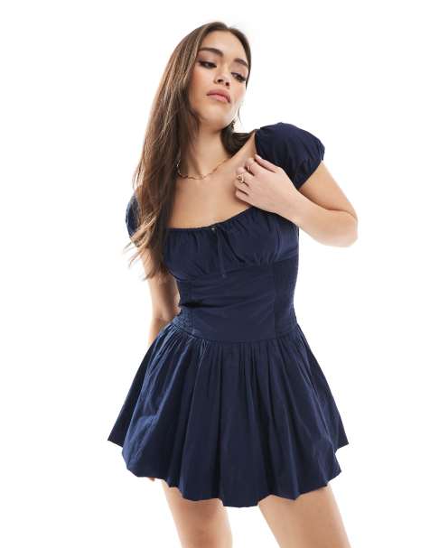 Hollister - Robe boule taille basse avec short intégré et buste froncé - Bleu marine - view 1