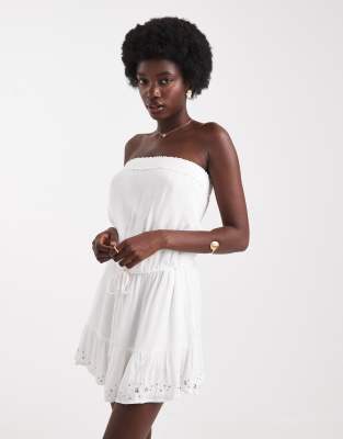 Robe courte sans bretelles à volants - Blanc M