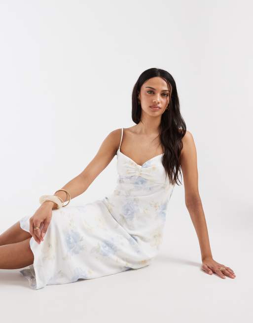 Hollister - Robe nuisette mi-longue à fleurs avec buste torsadé - Pastel