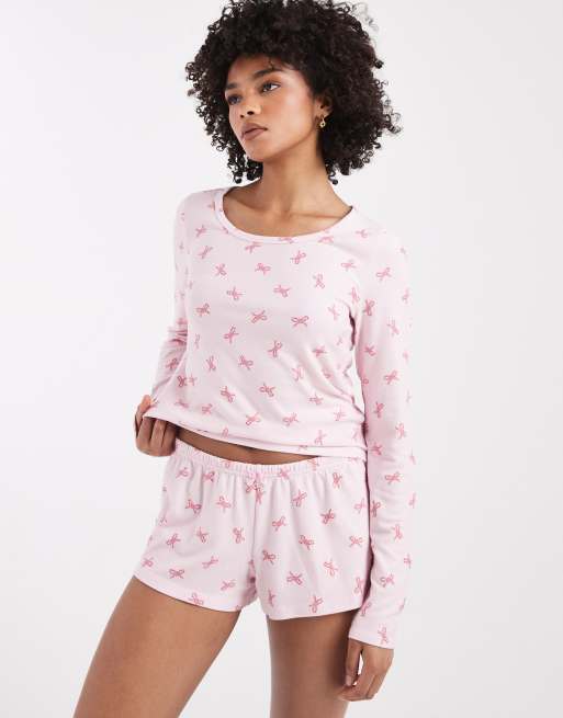 Hollister – Rosa, rosettmönstrad pyjamas med långärmad topp och shorts
