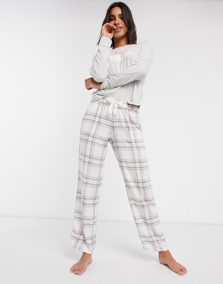 Hollister – Rutigt mönstrad pyjams med topp och byxor-Rosa