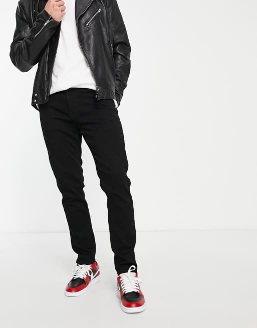 Hollister – Schmal zulaufende Jeans mit schmalem Schnitt in Schwarz