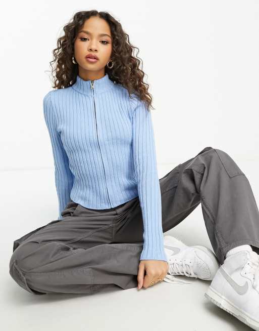 Hollister – Schmale Strickjacke in Blau mit Reißverschluss