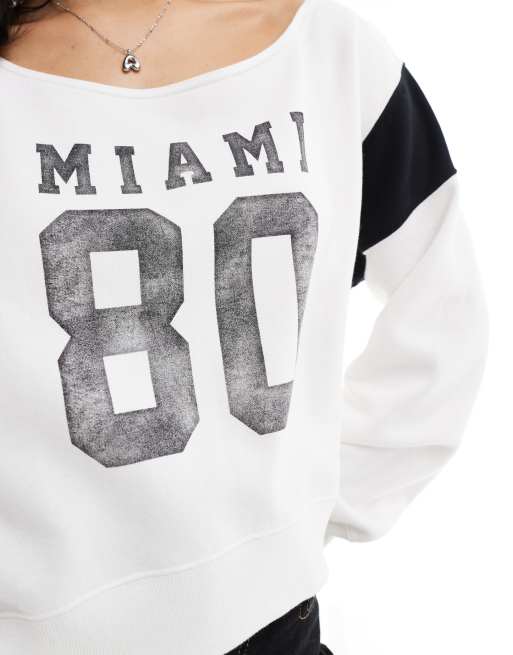 Hollister – Schulterfreier Cropped Pullover in Weiß mit „Miami“-Print, 2 von 4
