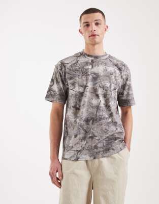 Schweres, kastiges Oversize-T-Shirt mit Military-Muster-Grün Grün M