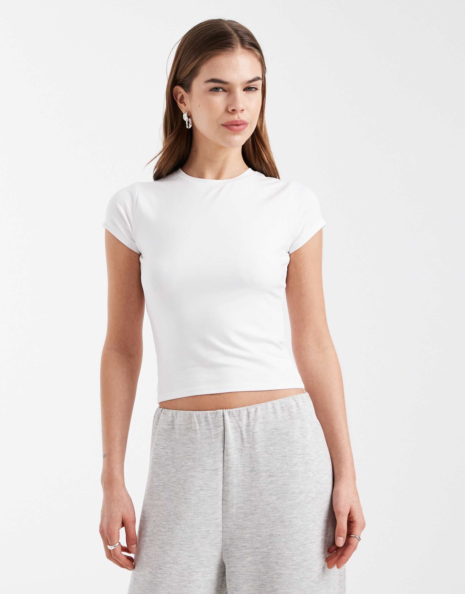 hollister seamless baby tee in white