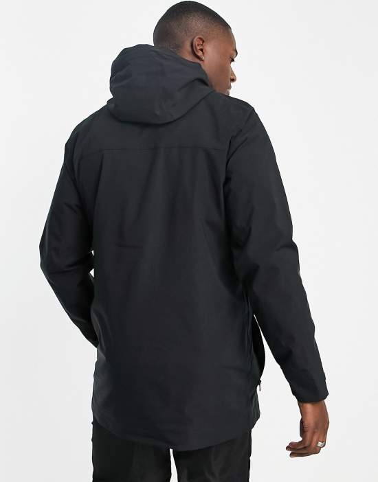 https://images.asos-media.com/products/hollister-shell-hooded-parka-jacket-in-black/201355449-2?$n_550w$&wid=550&fit=constrain