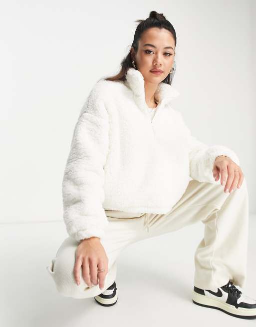 Hollister sherpa half zip cropped sweatshirt in cream