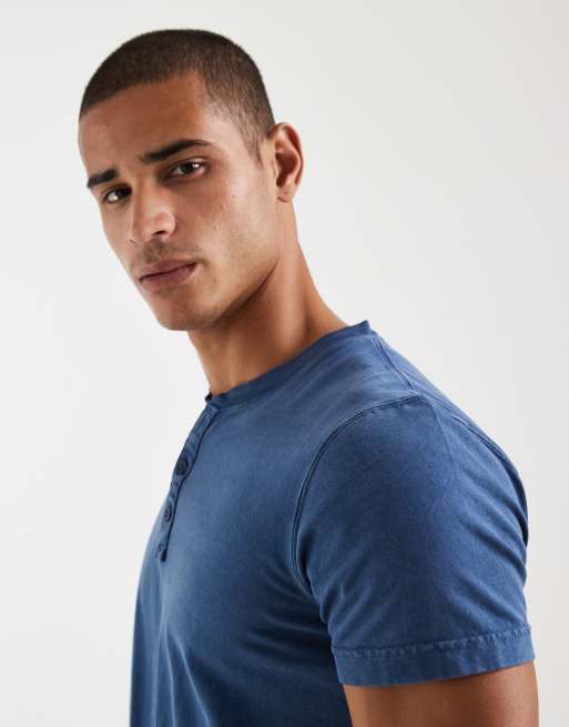 Hollister short sleeve Henley T-shirt in navy, 4 of 5