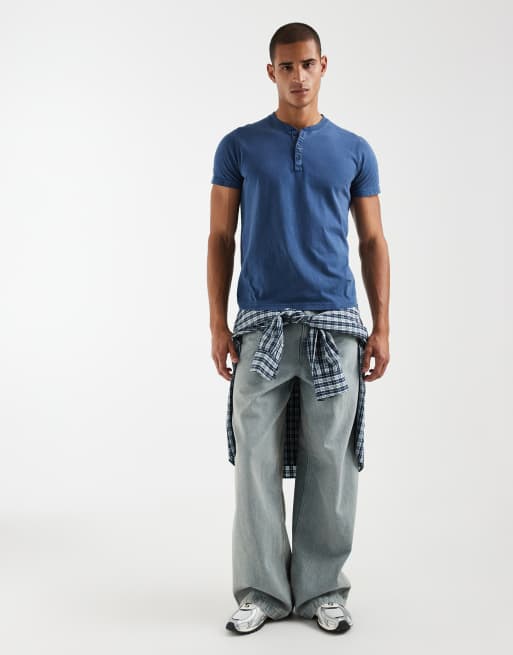 Hollister short sleeve Henley T-shirt in navy, 5 of 5
