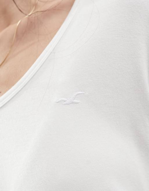 Hollister short sleeve logo v-neck t-shirt in white, 4 of 4